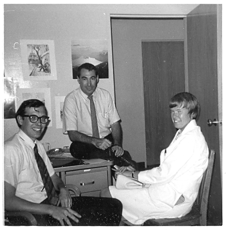 dFQM000005 JohnStubbs+KenFLoyd+RuthDoell SFState (microbiol) Wed 9-25-68